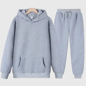 Conjunto de 2 Piezas de Alta Calidad para Hombre, Talla Grande, Corte Ajustado, Felpa de Algodón, Estampado Abultado, Sudadera Moderna y Pantalones Deportivos para Invierno, Ropa Urbana - Product Image 4