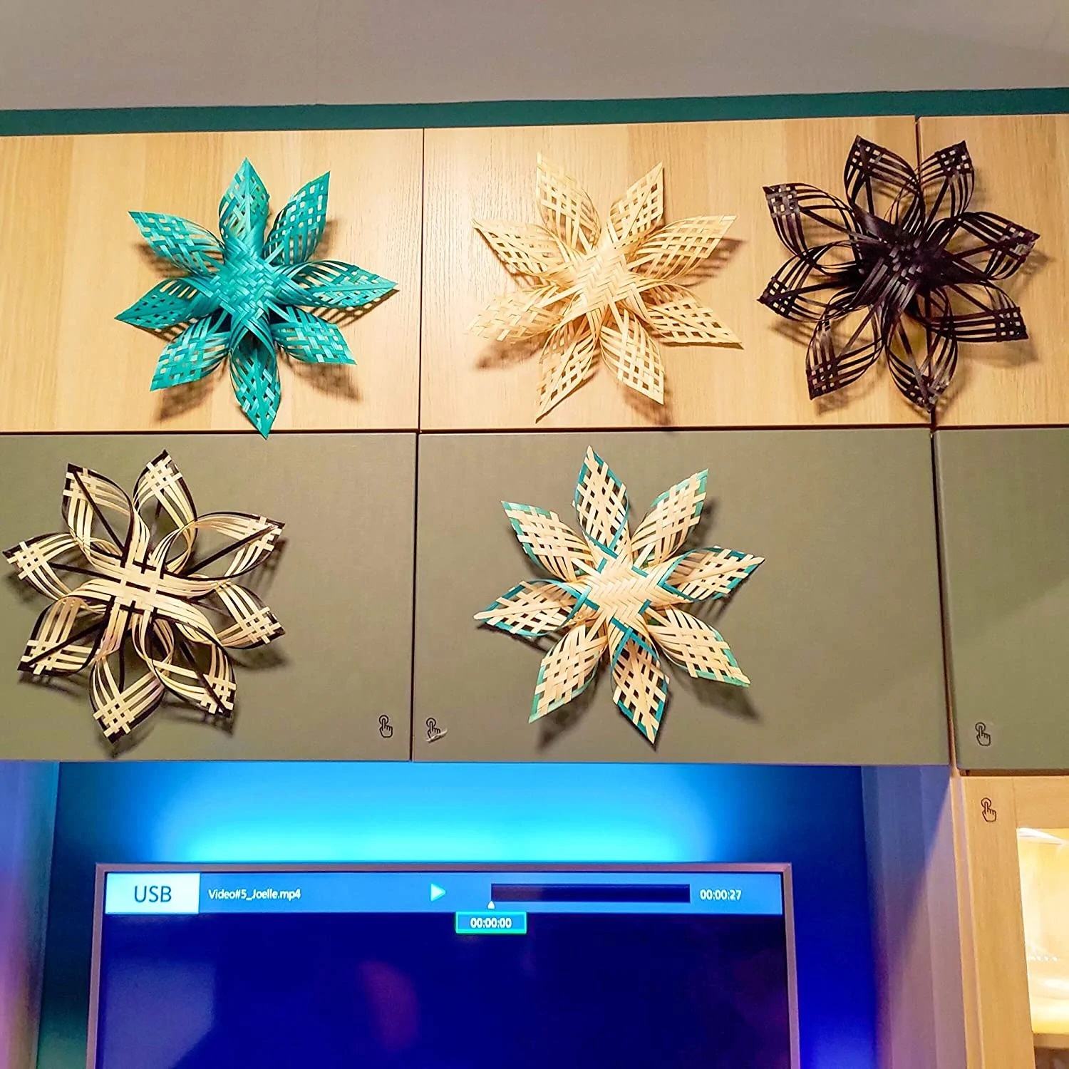 มีสีสัน