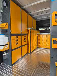 Solución de estanterías modulares personalizadas OEM para el interior de furgonetas, con recubrimiento electrostático en polvo, para furgonetas industriales Transit Crafter, de fácil montaje. - Product Image 2