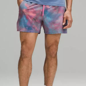 Short d'entraînement de tennis pour hommes monocouche 4 sens extensible coupe ample couleur contrastée tissu satiné OEM service de vente en gros - Product Image 6