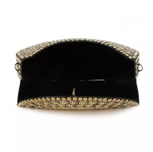 Vintage Style Ladies Metal Clutch Bag Purse With Golden Stud & Also Golden Chain Design Personalized For Girl At Best Price - Product Image 4