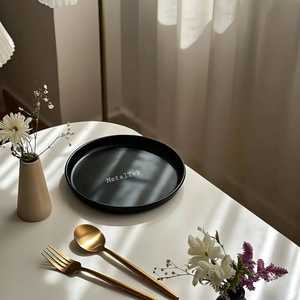 ถาดเสิร์ฟเคลือบสีดำทรงกลมถาดสำหรับตกแต่งร้านอาหารและโรงแรมทำจากโลหะเกรดอาหารคุณภาพสูง - Product Image 5