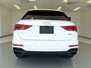 SUV QQ-3 QUU-ATTRO PREMIUM PLUS S LINE 45 TFS 2022 USADO EN EXCELENTES CONDICIONES - Product Image 5