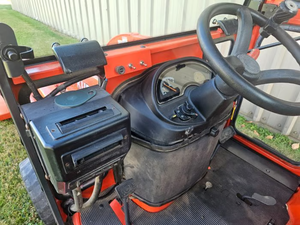 ข้อเสนอที่ดีที่สุดสำหรับรถแทรกเตอร์ Kubota BX23S 4x4 มือสอง พร้อมรถตักล้อยางและรถขุดหลัง  เครื่องยนต์ดีเซล 3 สูบ ระบายความร้อนด้วยน้ำ สำหรับใช้งานในฟาร์ม - Product Image 6