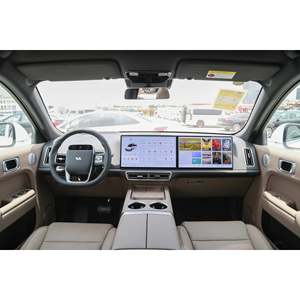 Li Auto L7 (2025) Nuevo SUV Turbo 1.5L AWD con Caja de Cambios Automática, Control de Crucero Adaptativo, Asientos de Cuero, Opciones Gasolina/Eléctrico, Neumáticos R20/R21 - Volante a la Izquierda - Product Image 6