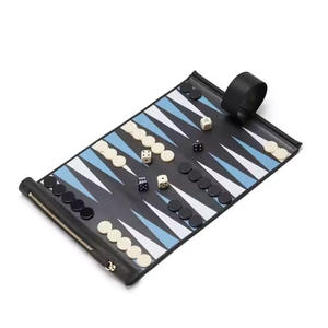 Backgammon de voyage pliable personnalisé, couleur au choix, fermeture magnétique, design en cuir de luxe, pour usage intérieur/extérieur, cadeau unisexe - Product Image 6