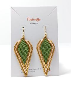 Pendientes Largos de Moda Bohemia Chapados en Oro de 24K con Brillo Savannah de Namayo - Product Image 2