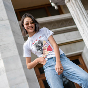 2025 T-shirts d'été écologiques pour femmes T-shirts à la mode avec des couleurs unies et un nouveau design pour la vente en gros - Product Image 6
