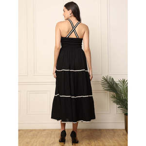 DEEBACO Robe longue évasée noire unie en rayonne pour femme, col cœur, sans manches, style décontracté ou de soirée, lavable - Product Image 4