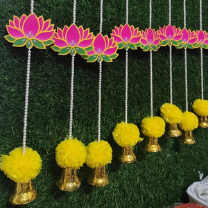 Guirlandes de fleurs artificielles MDF Lotus et marguerites pour décoration de plafond, avec chaîne de perles lourdes pour fleurs de marguerite moelleuses et suspensions en forme de cloche - Product Image 3