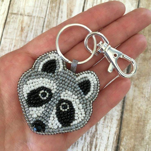 Porte-clés à broderie perlée de luxe Porte-clés en perles de rocaille au design unique Motif floral avec conception personnalisée - Product Image 3