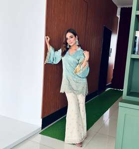 Nuevo diseñador Heavy French Crepe Fabric Party Wear Estilo tradicional Fancy Top Plazzo Suit Set para Eid Festive Wedding Ocasiones - Product Image 1