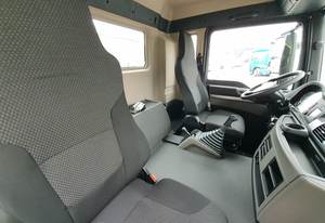 Camión Volquete Super Clean 2022 Man TGS 41.400, 8x4, Diésel, 451-500HP, Emisión EURO 5, Capacidad de 41.4 Toneladas - Product Image 5