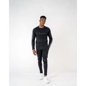 Maglietta da ginnastica a maniche lunghe con Design unico per il braccio - Product Image 4