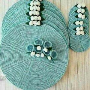 Manteles de yute y Cuerda de diseño antiguo atemporal para configuraciones clásicas del hogar tapetes de mesa de diseño premium de color verde - Product Image 1