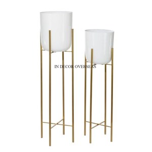 Acabado de color plateado Espejo brillante Textura martillada pulida Forma redonda Macetas y macetas de jardín de metal de alta calidad estándar - Product Image 4