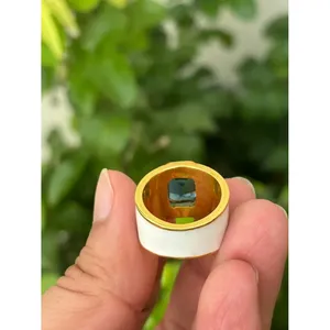 Bague en argent 925 avec topaze bleue de Londres, taille émeraude, sertie de diamants en clos, forme marquise géométrique, rhodiée, pour usage quotidien, certifiée IGI - Product Image 6