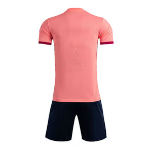 Conjunto de ropa de fútbol personalizada de alta calidad Estilo de uniforme de fútbol transpirable de secado rápido - Product Image 2