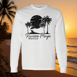 Camiseta Retro de Manga Larga con Diseño de Atardecer y Surfistas, Artículo Promocional de la Escena Surfista de la Riviera Maya, México - Product Image 3