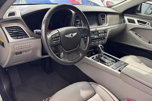 Hyundai Genesis 5.0 d'occasion propre, modèle 2015 - Product Image 4