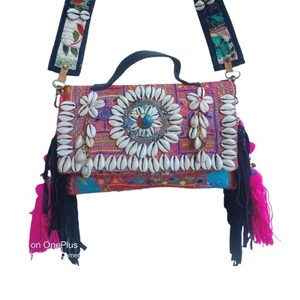 Inde fabriqués à la main femmes Shopping soirée sacs à bandoulière dames épaule Banjara sacs personnalisé luxe Vintage broderie pochette - Product Image 4