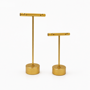 Support de présentation de bijoux en forme de T en or Smile Joyas avec base ronde - Product Image 1