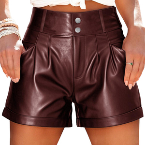 Prix de gros Short en cuir pour femme avec poches Short élégant en cuir PU taille haute doux au toucher pour un usage quotidien - Product Image 1