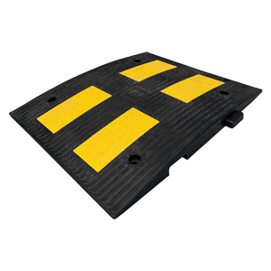 แผ่นยางชะลอความเร็ว PVC/ยางรองหลัง ขนาด 60x50x4.5 ซม. เพื่อความปลอดภัยบนท้องถนน - Product Image 1