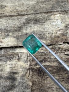 3.26 Carats Natural Zambian Emerald Loose Gemstone Unheated Untreated Emerald Cut for Jewelry Usage - Product Image 4