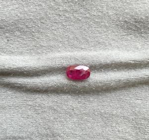 Piedra tallada ovalada de rubí de Mozambique de 1,40 quilates certificada, calidad superior sin calor para la fabricación de joyas finas, piedras preciosas naturales - Product Image 3