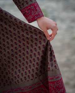 Robe en coton floral Reena Gris brunâtre Marron Fait main - Product Image 3