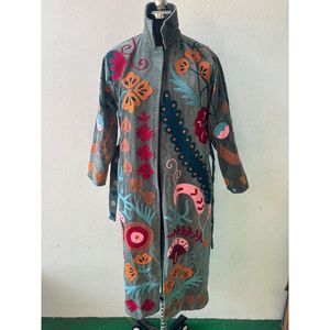 Chaqueta Larga Bordada Suzani para Mujer, Abrigo Acolchado Reversible Informal Único con Decoración de Rayas, Talla XL para Invierno - Product Image 1