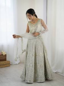 Moderno Lehenga Choli de Georgette con Lentejuelas y Bordado Dori, Vestidos de Fiesta de Secado Rápido - Product Image 3