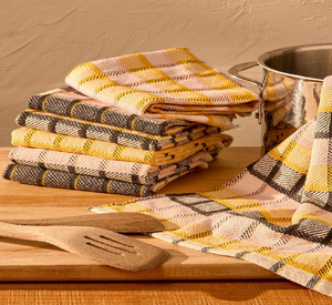 Toallas de algodón con textura gofrada, a rayas verdes y blancas, en un ordenado y plegado apilado. Disponible a precios de mayoreo. - Product Image 4