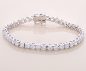 สร้อยข้อมือเพชรทรงกลมเจียระไนบริลเลียนต์ 10.37 กะรัต ทองคำขาว 18K ทองคำชมพู และทองคำเหลือง เครื่องประดับหรูหราสำหรับผู้หญิง - Product Image 1