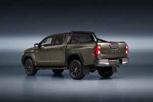 Camioneta Híbrida Rogue Versión Europea 2024, 48V, Nueva, Diésel 2.8T, 4x4, Interior Oscuro, Fabricada en Alemania, Neumáticos R17, Turbo a Gasolina, Volante a la Izquierda - Product Image 4