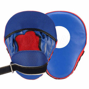 Mitaines de frappe incurvées en cuir PU de haute qualité, durables, avec logo personnalisé, pour l'entraînement de boxe et de combat - Product Image 1