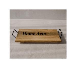 Plateau de service en bois massif avec poignées en fer Plateau de service en forme de rectangle de taille personnalisée à bas prix - Product Image 1