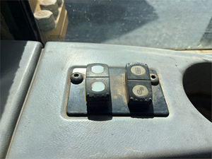 รถปราบดิน2011รถปราบดินมือสอง D6N D6ตีนตะขาบแมวรถปราบดินอเนกประสงค์ - Product Image 5