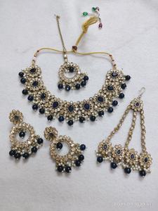 Mehndi Polaco Set Semi Nupcial Set Con Maangtikka Y Pasa También Cualquier Color Se Puede Personalizar Ideal Para Bodas, Ocasiones Festivas - Product Image 3