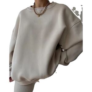 Sweat-shirt surdimensionné en coton 100% tricoté d'hiver avec logo personnalisé pour femmes Pull décontracté à col rond avec logo sur le devant - Product Image 1