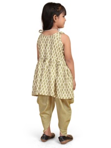 Ensemble d'habits pour filles Shoryam Fashion, moderne, entièrement cousu, imprimé numérique, Kurti orné, Diwali, mariages, fêtes, export - Product Image 2