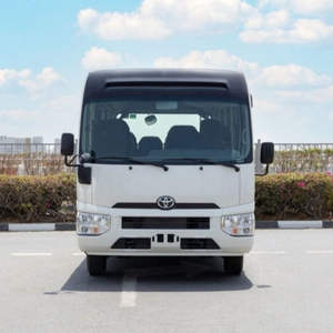 BUS 2022-2023, moteur atmosphérique 4,5 L, boîte de vitesses automatique, transmission intégrale, conduite à gauche, sièges en cuir, pneus R18, berline, Euro IV - Product Image 1