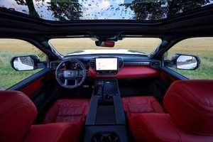 TOYOTA TUNDRA CREW MAX TRD AUTOMATIQUE BLANC PICK-UP D'OCCASION AUTHENTIQUE - Product Image 3