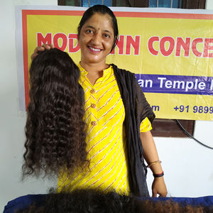 Vente en gros d'extensions de cheveux malaisiens alignés vierges brutes de haute qualité, faisceaux bouclés naturels non traités, cuticule, style vague naturelle - Product Image 1