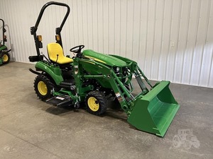 JOHHN 2022 pour tracteur à chenilles 1023E, moteur 85 CV, boîte de vitesses, pompe - Product Image 3