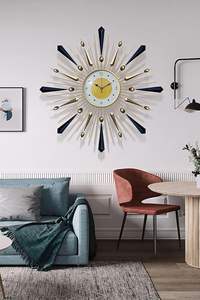 Les horloges murales en métal les plus vendues, idéales pour les intérieurs modernes, industriels et contemporains, ajoutent du caractère et de la profondeur aux murs vierges. - Product Image 5