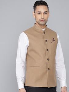Gilet beige pour homme le plus vendu pour les mariages, les tenues de bureau, les réunions d'affaires et les uniformes d'entreprise, disponible au meilleur prix - Product Image 3