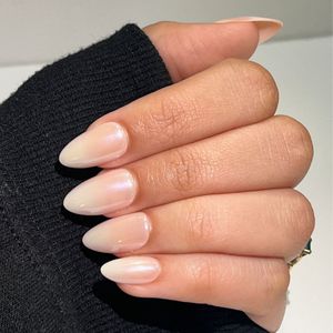 Pearl Dust Press on Nail Elegant and Chic Dust Effect Design - Product Image 4