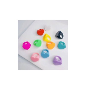 100% haute qualité résine époxy bagues classique princesse coupe diamant couleurs personnalisées tailles saint valentin vente personnalisable - Product Image 6